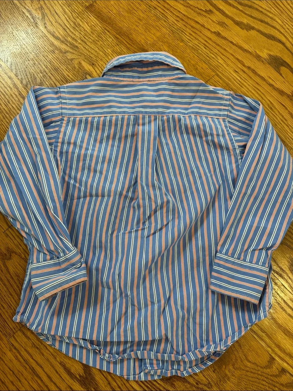 Boy’s Ralph Lauren Button Up/Button Down Shirt. Size 3/3T. Like New Condition.